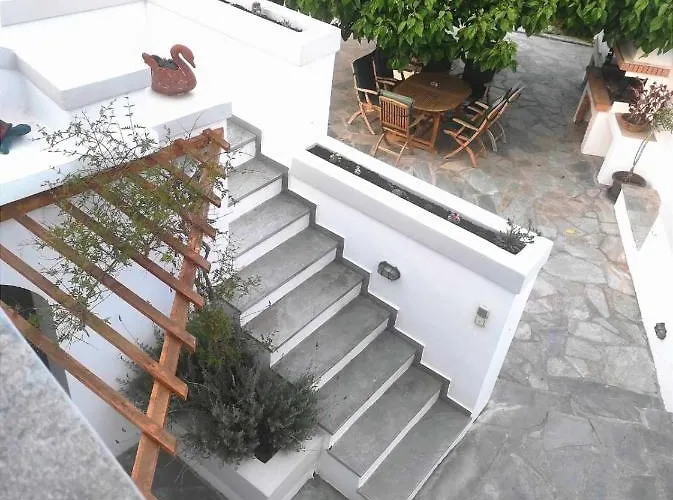 Stellinas Pretty House